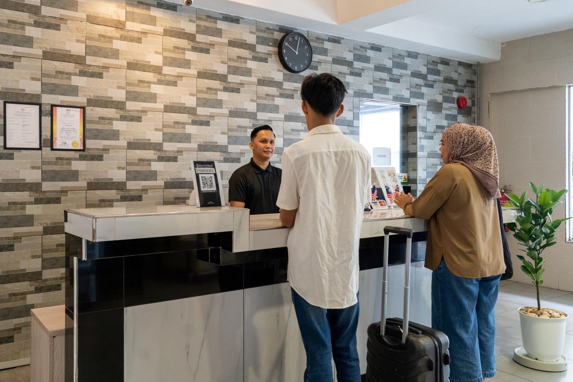 Pertama Lodge Tawau Ngoại thất bức ảnh
